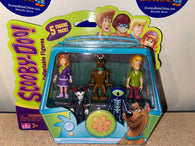 Scooby-Doo Collectible 5 Figure Pack w/ Vampire (2017) (Hanna-Barbera) (Charter Ltd) NEW