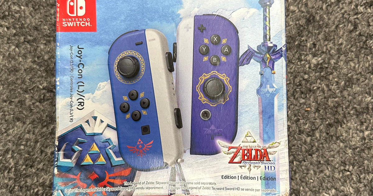 Nintendo Switch Joy-Con (R) Wireless Controller The Legend of Zelda:  Skyward Sword