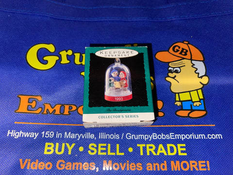 The Bearymores #2 (Miniature) (1993) Collector's Series (Hallmark Keepsake) Pre-Owned: Ornament and Box