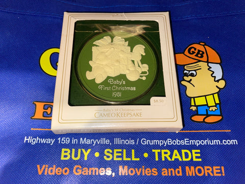 Baby's 1st Christmas (1981) Green and White (Hallmark Cameo Keepsake) Pre-Owned: Ornament and Box