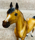 Breyer Molding Co. USA / Glossy Arabian Stallion / Approx. 10"x 11" / Pre-Owned / No Box / See Pictures