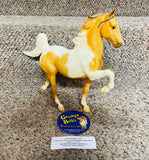 Breyer Molding Co. USA / "A Class Act" Pinto Five-Gaiter Saddlebred Show Special / Approx. 9 1/2" x 11" / Pre-Owned / No Box / See Pictures