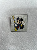 Disney Parks / Authentic Official "Pin Trading" Pin /Push Back Pin / 2020 / Kingdom Hearts III / King Mickey Holding Key Blade Sword / Pre-Owned / See Listing and Pictures