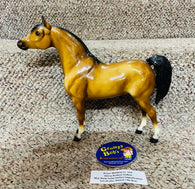 Breyer Molding Co. USA / Glossy Arabian Stallion / Approx. 10"x 11" / Pre-Owned / No Box / See Pictures