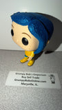 POP! Animation #423: Caroline in Raincoat [Diamond Collection] [Special Edition] (Funko POP!) Figure and Box w/ Protector