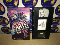 Invasion Earth: The Aliens Are Here (New World Video) (VHS) Pre-Owned (Pictured)