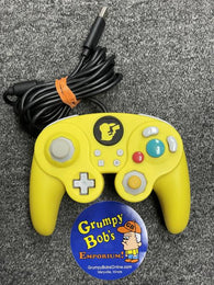 Wired Controller - Fight Pad Pro - GameCube Style - PDP - Yellow Pikachu Edition (Nintendo Switch) Pre-Owned