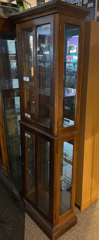 Medium Color Wood Curio Cabinet w/ 6 Shelves/4 Glass & Adjustable - Lighted Top & Botton / Mirrored Back - 21"x73"x11" (25"at the crown) Pre-Owned (In-Store Sale and Pick Up ONLY)