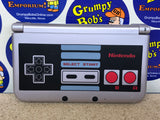 SYSTEM - Retro NES Edition (Nintendo 3DS XL) Pre-Owned: System, Stylus, Manual, Charger, Cardboard Tray and Box [Matching Serial] (As Pictured)