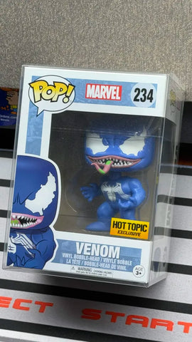 POP! Marvel #234: Venom [Hot Topic Exclusive] (Funko POP!) Figure and Box w/ Protector