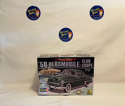 '50 Oldsmobile Club Coupe 2 'n 1 - Special Edition Series (85-4254) 1:25 Scale (Revell Co.) (Plastic Model Kit) Open Box (Pictured)
