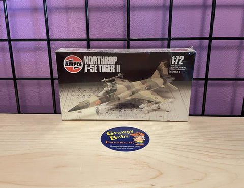 AIRFIX Northrop F-5E Tiger II - 03040 (Model Kit) New in Box (Pictured)
