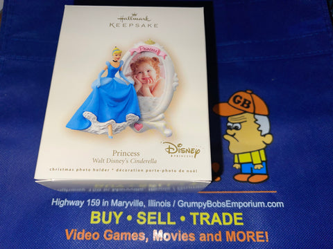 Cinderella - Princess (Walt Disney) (2007) (Hallmark Keepsake) Pre-Owned: Ornament and Box