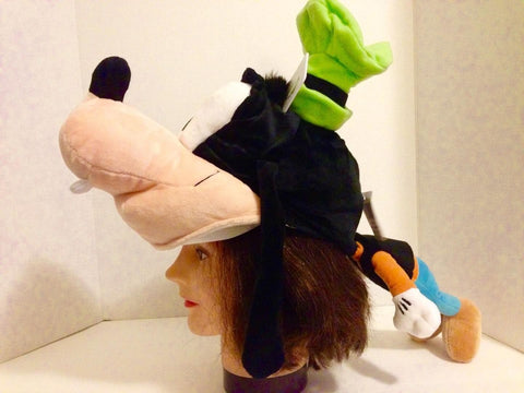 Disney Parks Goofy Mini Body Hat - Size: Adult (Collectibles/Bob's Cranium Caps) Pre-Owned
