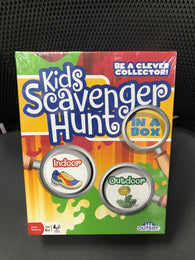 Kid's Scavenger Hunt - Indoor and Outdoor Scavenger Hunt Card Game - Complete /Pre-owned
